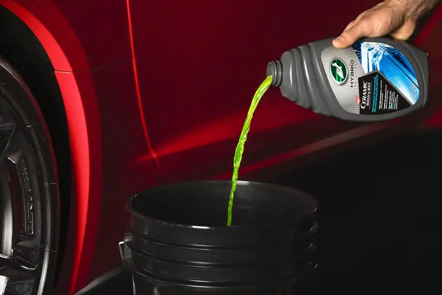 Turtle Wax Ceramic Wash & Wax 1,42l Hybrid Solutions 