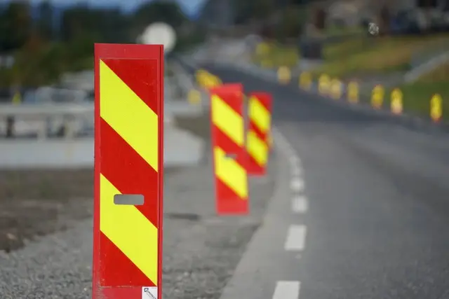 Hindermark., skilt 906 kl.3 refl. Sebraflex tos. V/H u/fot 