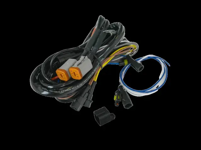 OZZ kabelsett med 2 stk 6-pin DT-kontakt Analog/digital tilkobling 