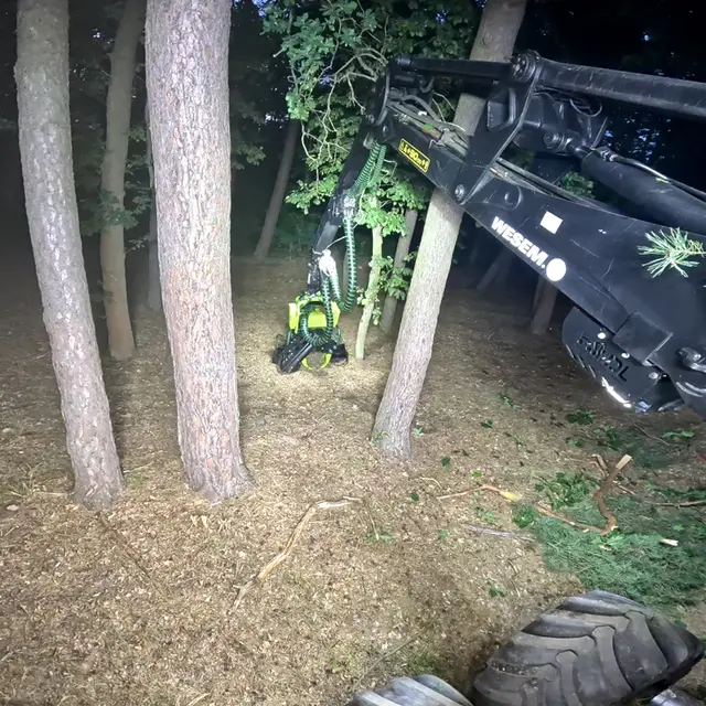 Universalt rør feste til arbeidslys for  rør opp til 28mm