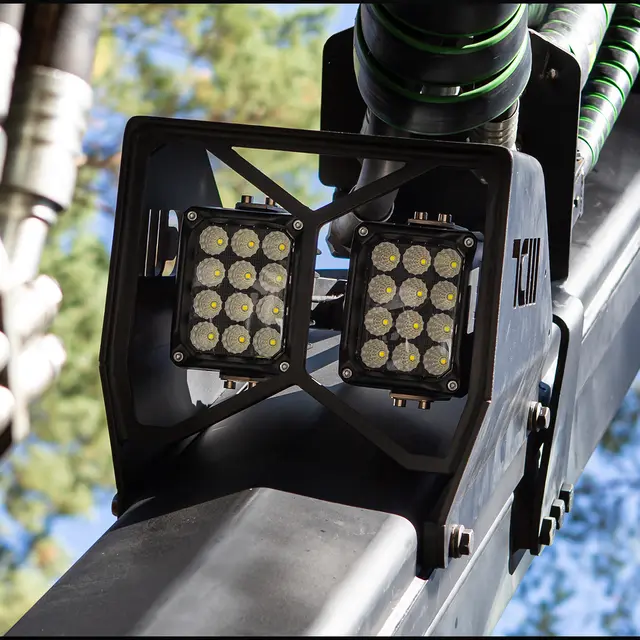 Universalt rør feste til arbeidslys for  rør opp til 28mm