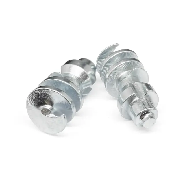 24,5 x 6 mm Skrupigger  med verktøy 100 stk i pose | 20-24mm mønsterdybde 