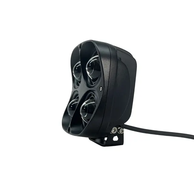 LUXU Halo Quad 147 med posisjonslysring Tre farget pos. Lys E merket og godkjent 