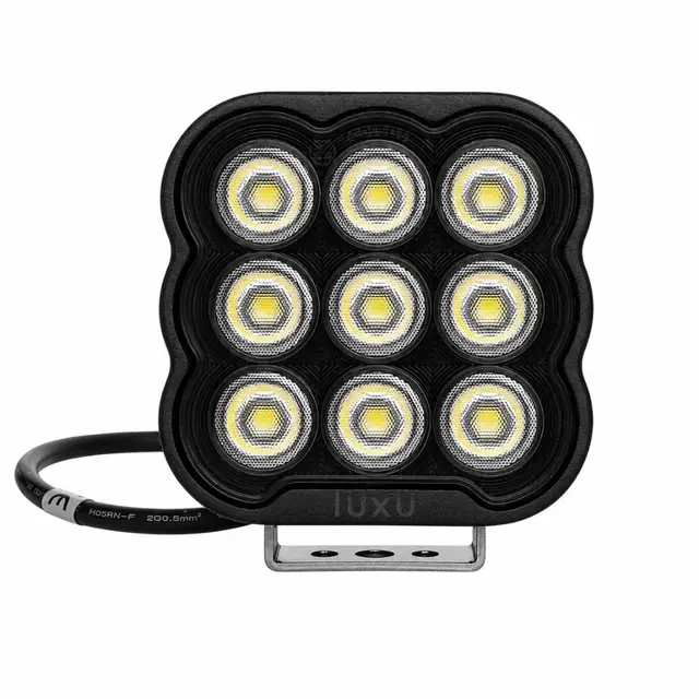 LUXU Work 45 arbeidslys med sort front Liten kompkt med 9 LED som yter 45 watt 