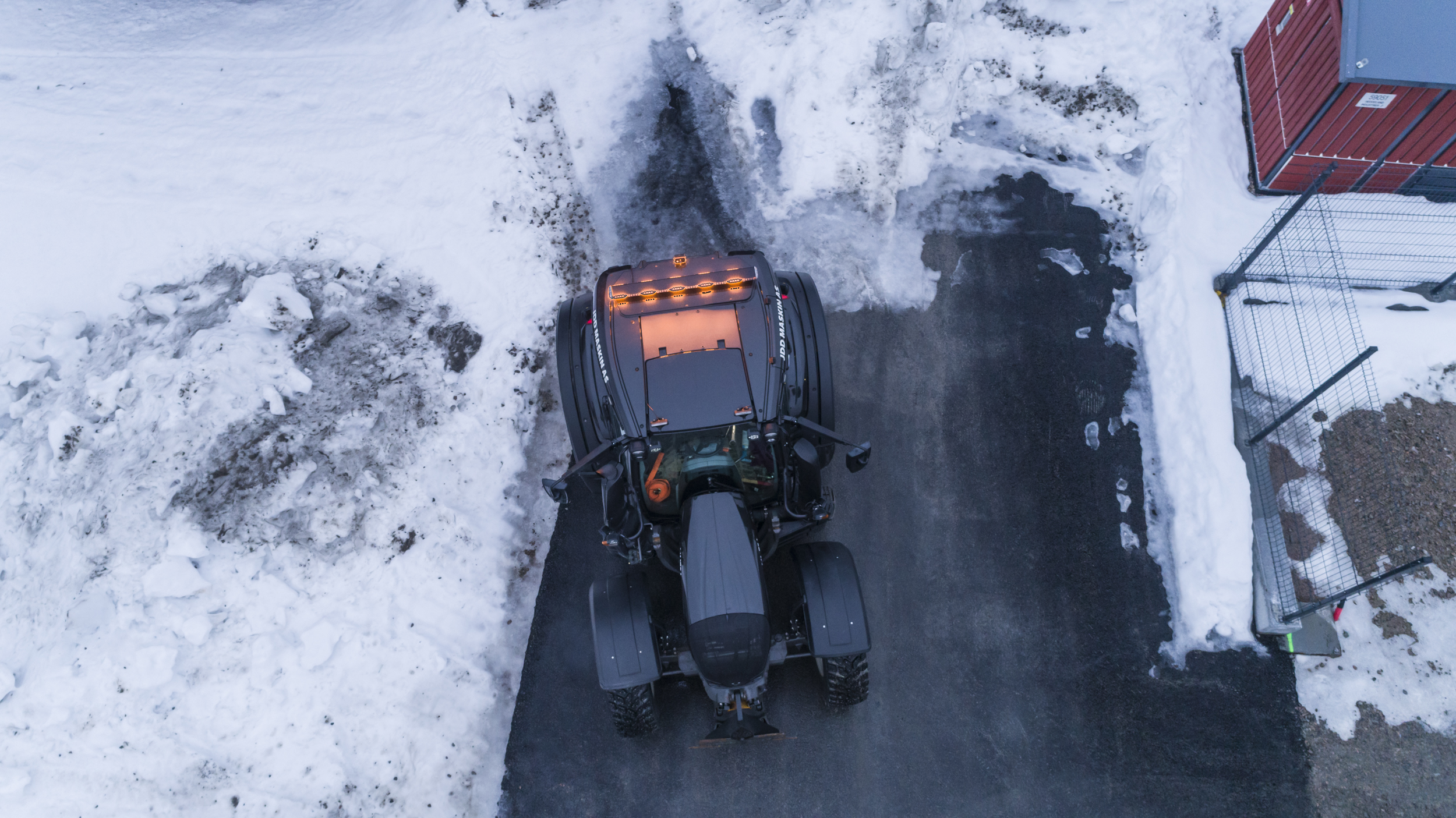 Varsellysbjelke på traktor